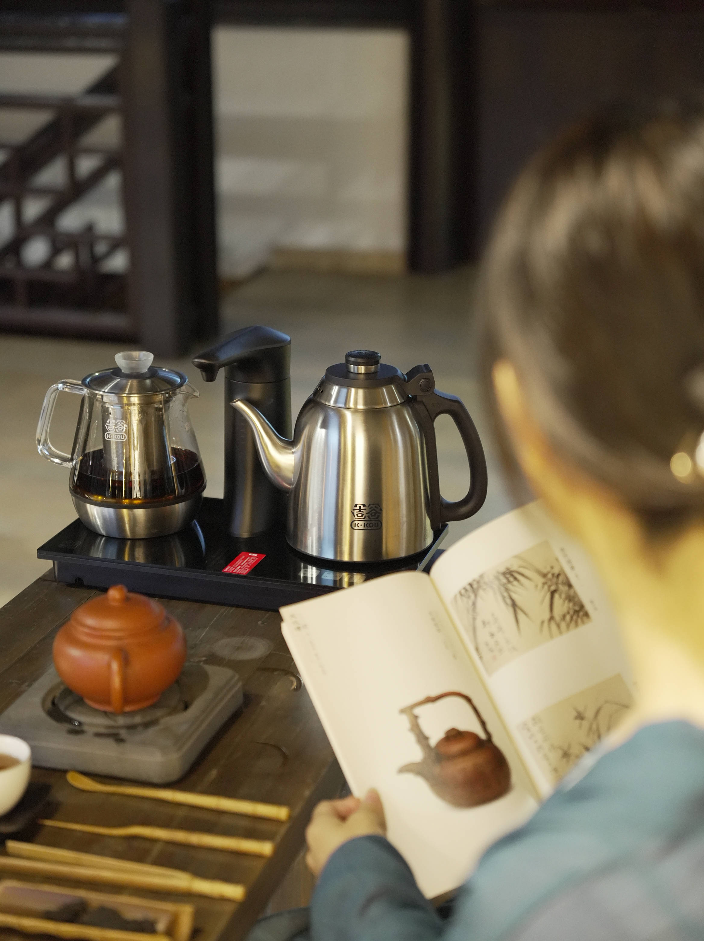的喝茶口味！待客聚会体面又简单方便凯发·k8国际烧水煮茶照顾不同人(图6)
